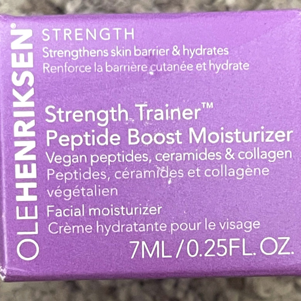 Ole Henriksen Strength Trainer Peptide Boost Moisturizer - Purple
